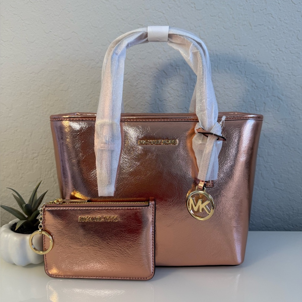 2pcs Michael Kors Jet Set Travel XS Carryall Tote & Zip Key Coinpouch Primrose